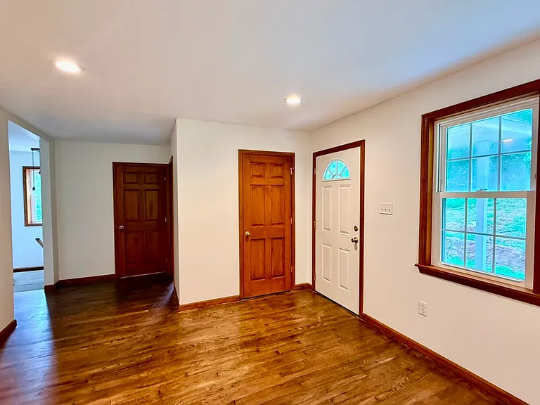 Upstairs Office/Bedroom 3