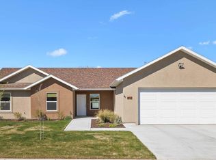 802 Adell Ave, Filer, ID 83328