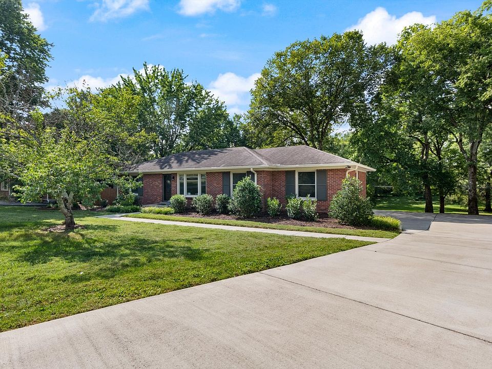 1st image of 631 Oakley Dr