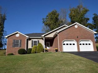 1008 Quail Run Ct, Erwin, TN 37650
