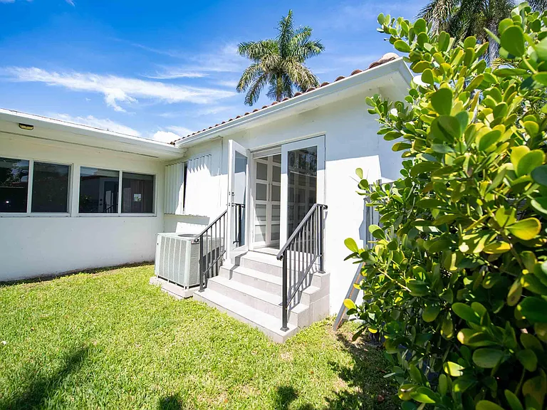 1532 Fletcher St — Photo 45