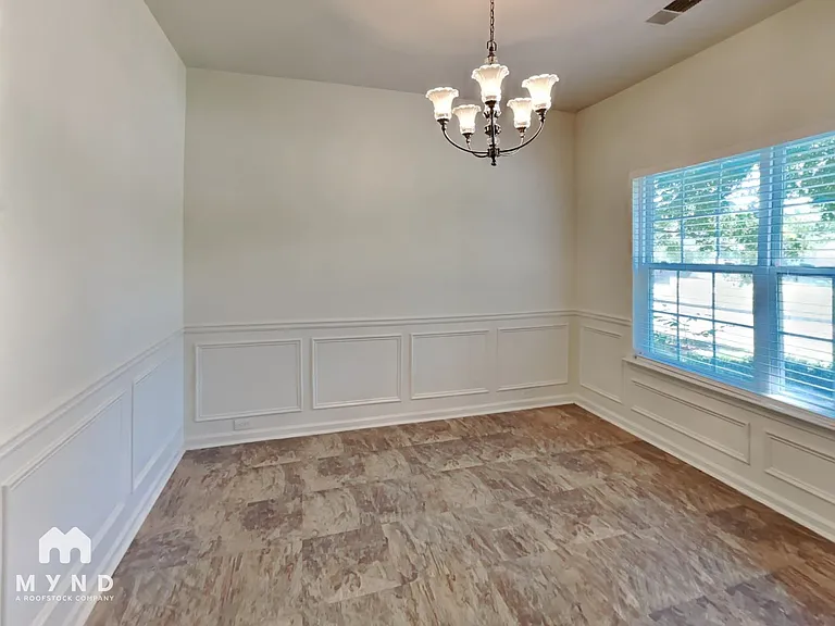 1297 Winwood Dr — Photo 6