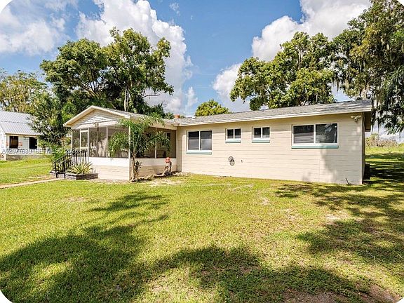 4th image of 1409 N Lake Reedy Blvd