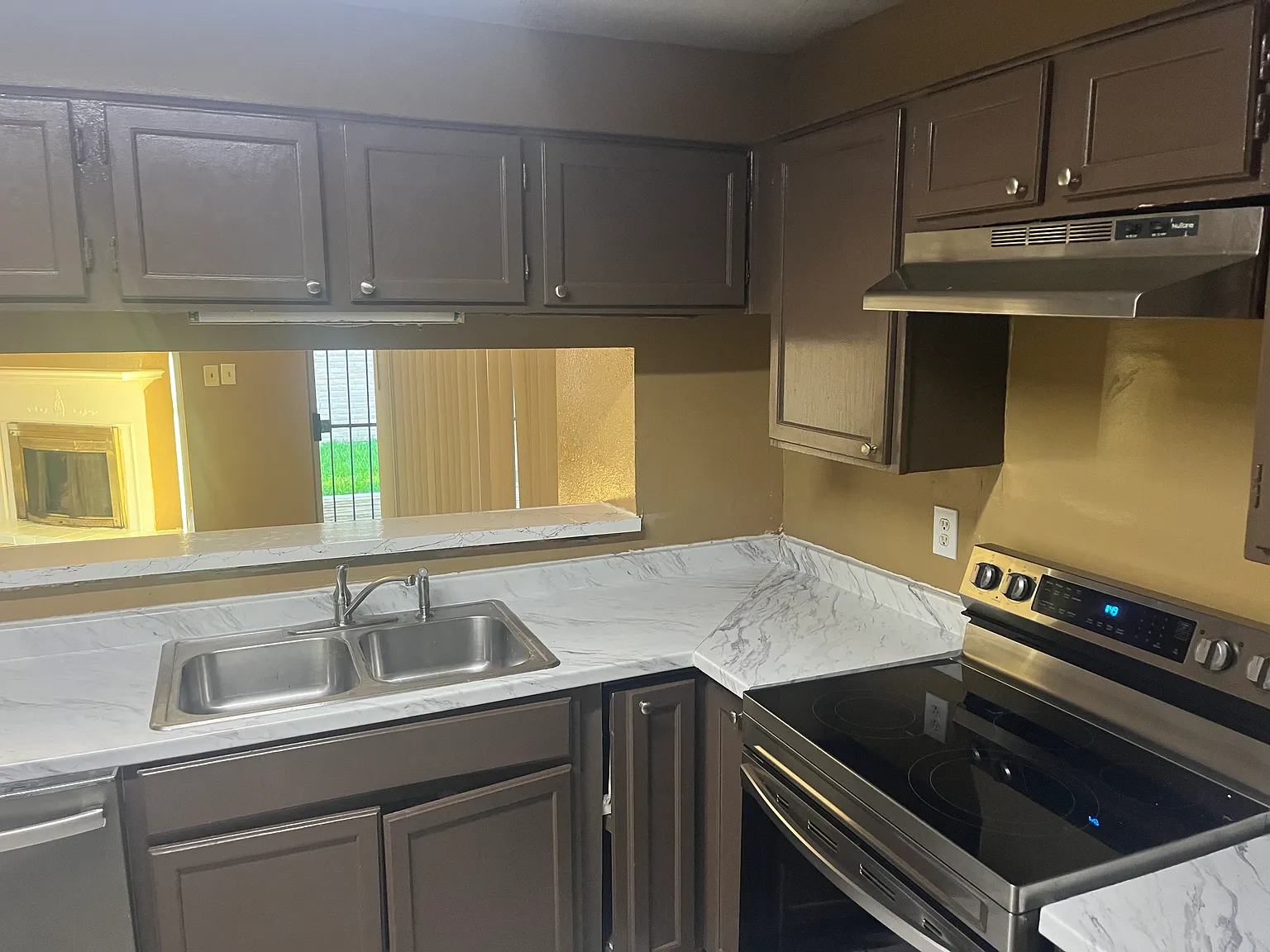 3 bed, 1584 sqft, $2,000 — Photo 4