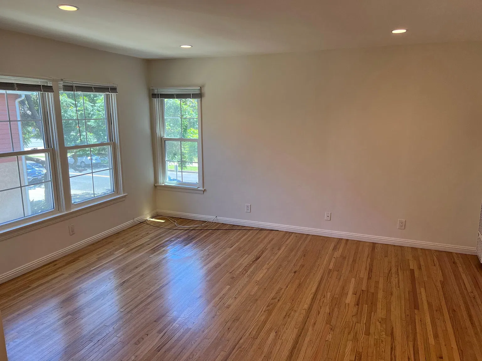 2 bed, 1100 sqft, $2,795 — Photo 3