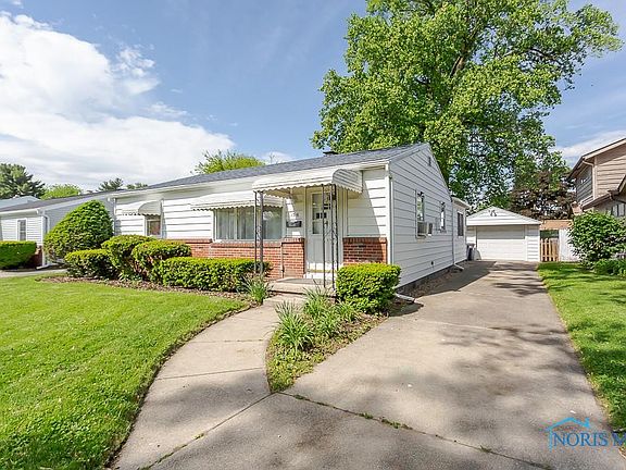2nd image of 1316 Luscombe Dr