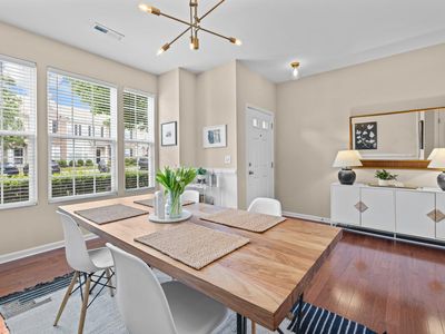 704 Bryant St, Raleigh, NC, 27603