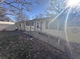 3420 SW Plass Ave, Topeka, KS 66611