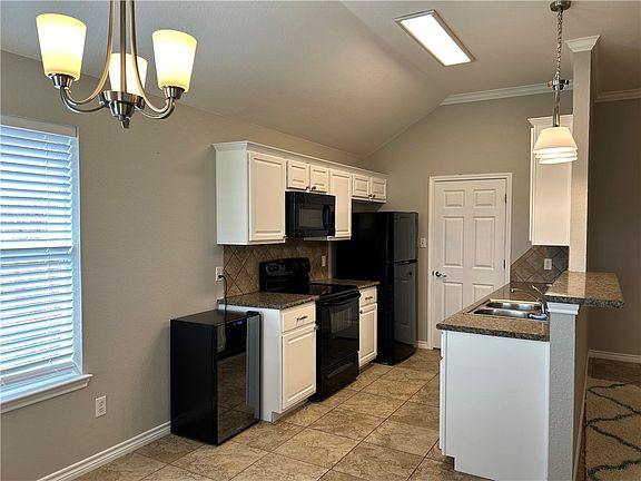 5th image of 2916 Horseback Ct