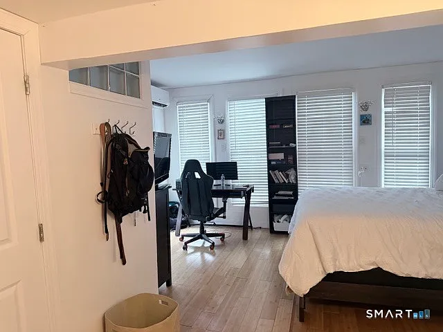 24 N Calvin Rd — Photo 15