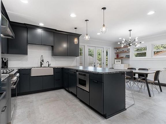 4th image of 6433 Morningside Dr