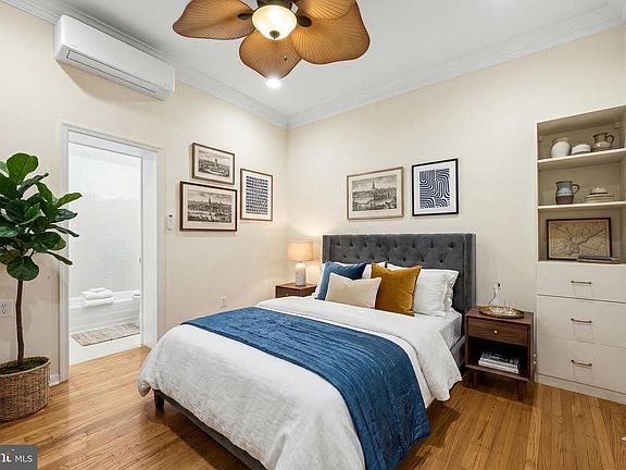 4th image of 1528 Pine St APT 2F