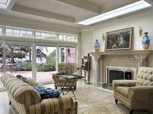 4341 Hunts Point Rd, Bellevue, WA 98004