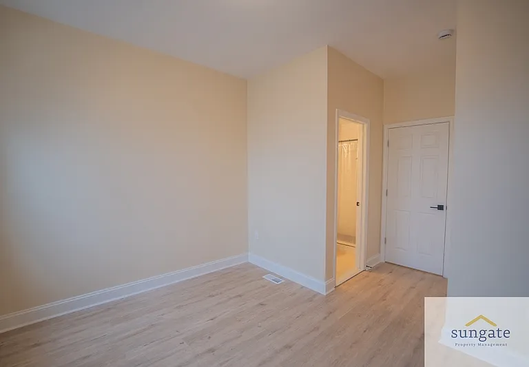 3205 Esther Pl — Photo 18