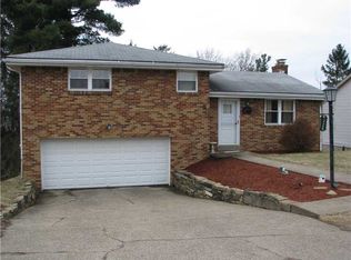 526 Old Clairton Rd, Pittsburgh, PA 15236