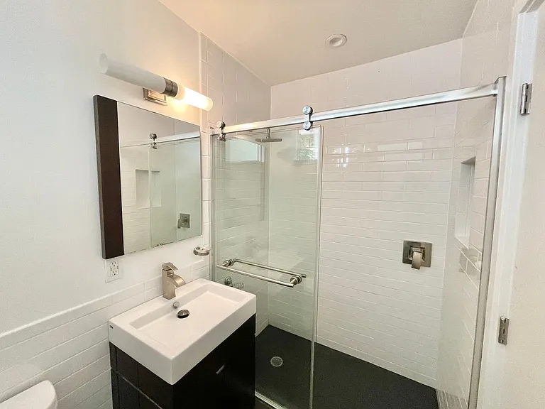 77 Bulkley Ave #1 — Photo 12