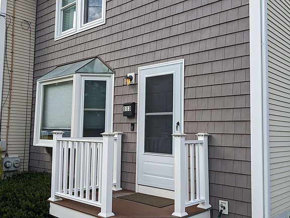 2nd image of 113 Prospect Hill Ave