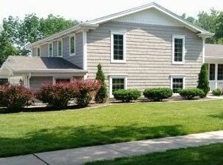 2073 E Vista Cir, De Pere, WI 54115