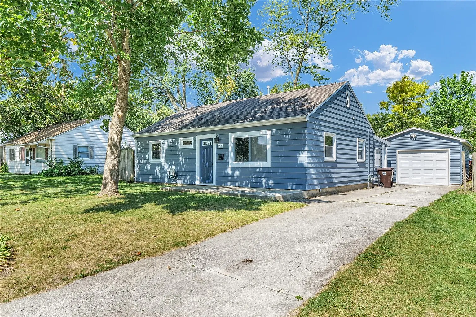 1309 Fairlawn Dr photo 1
