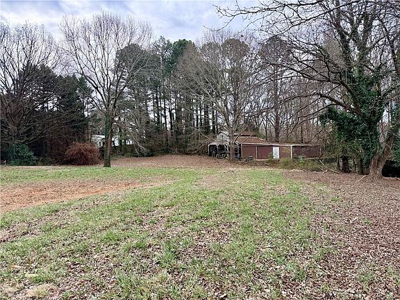 4th image of 1400 Woodstock Rd