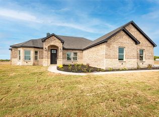 1086 County Road 4108, Greenville, TX 75401