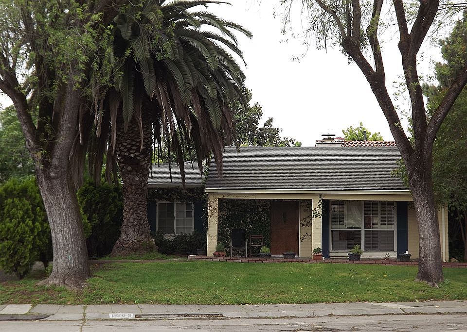 1st image of 1006 N Country Club Blvd