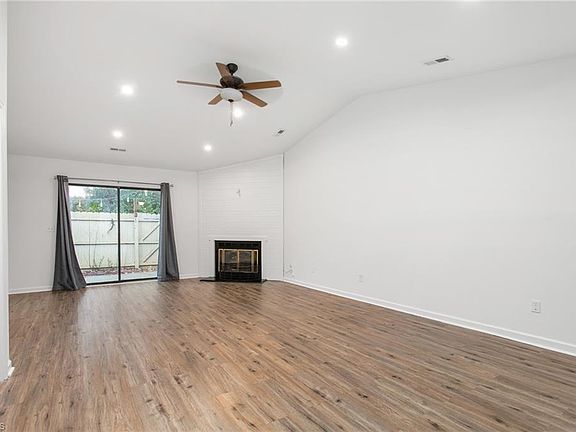 3rd image of 2662 Cottage Pl