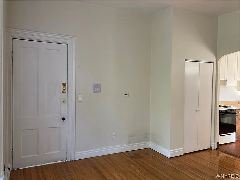 455 Franklin St #5 — Photo 9