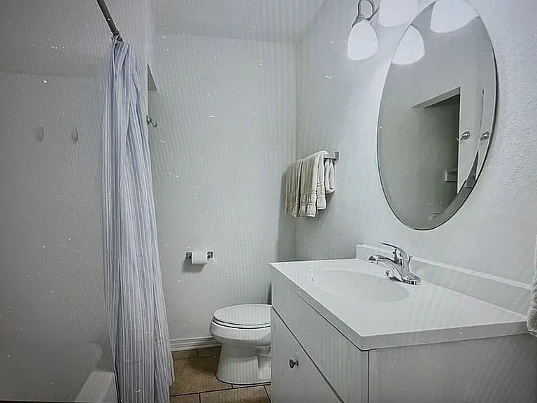 230 16th St #230 — Photo 3