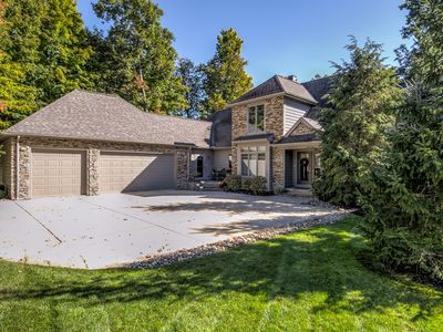 781 Village Cir, Mayfield Village, OH, 44040