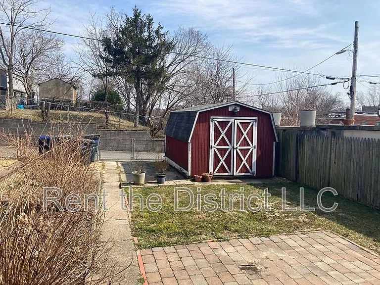 4819 8th St NE — Photo 22