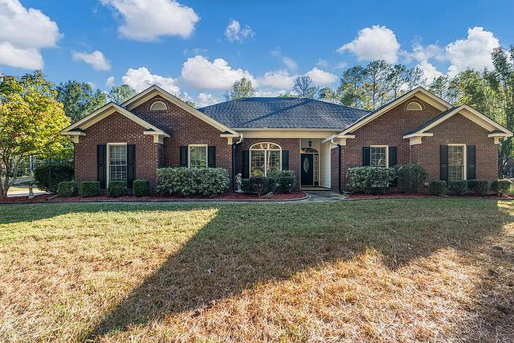 1009 Crosswinds Dr photo 1