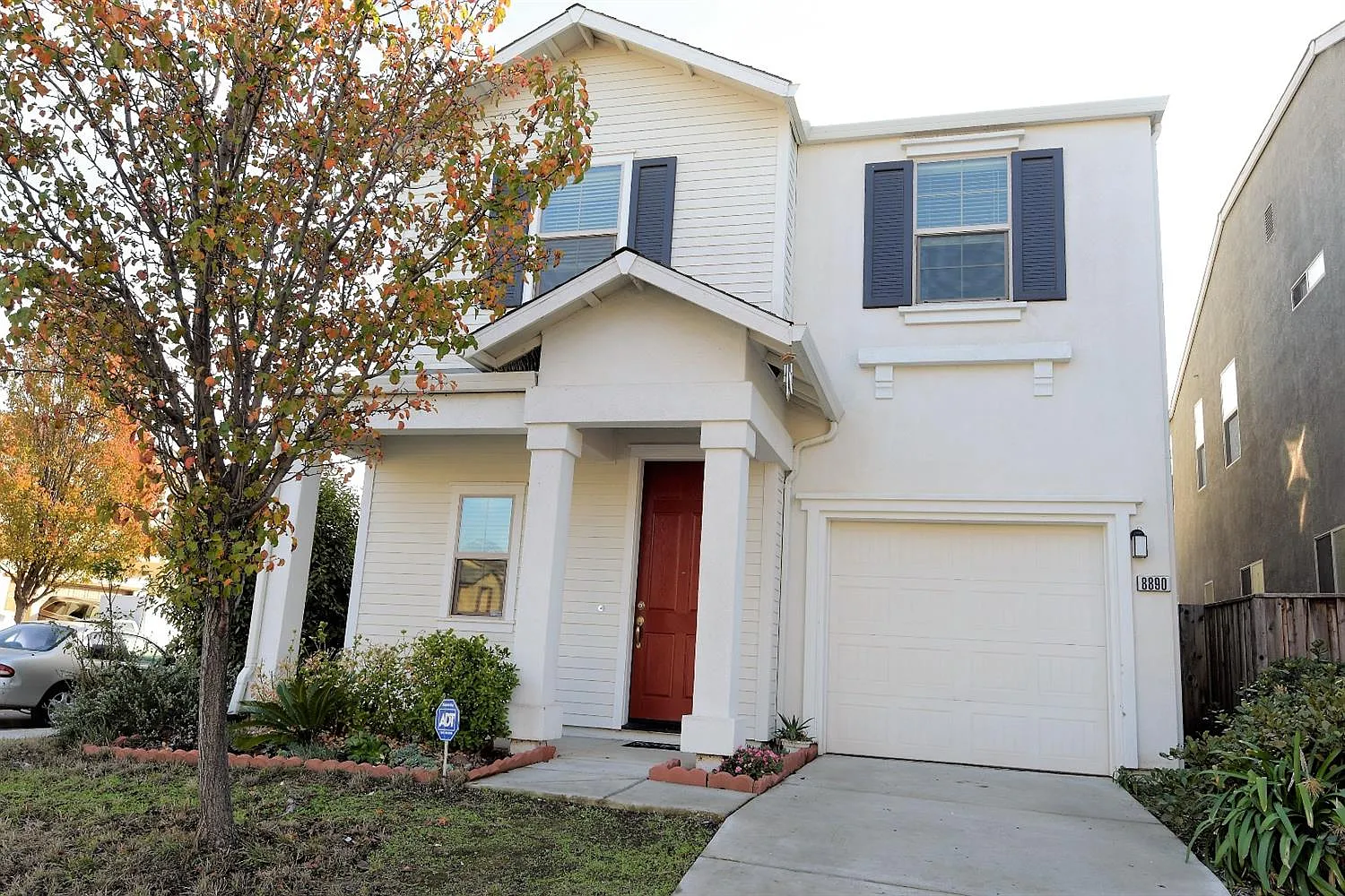 8890 Great Rock Cir photo 1