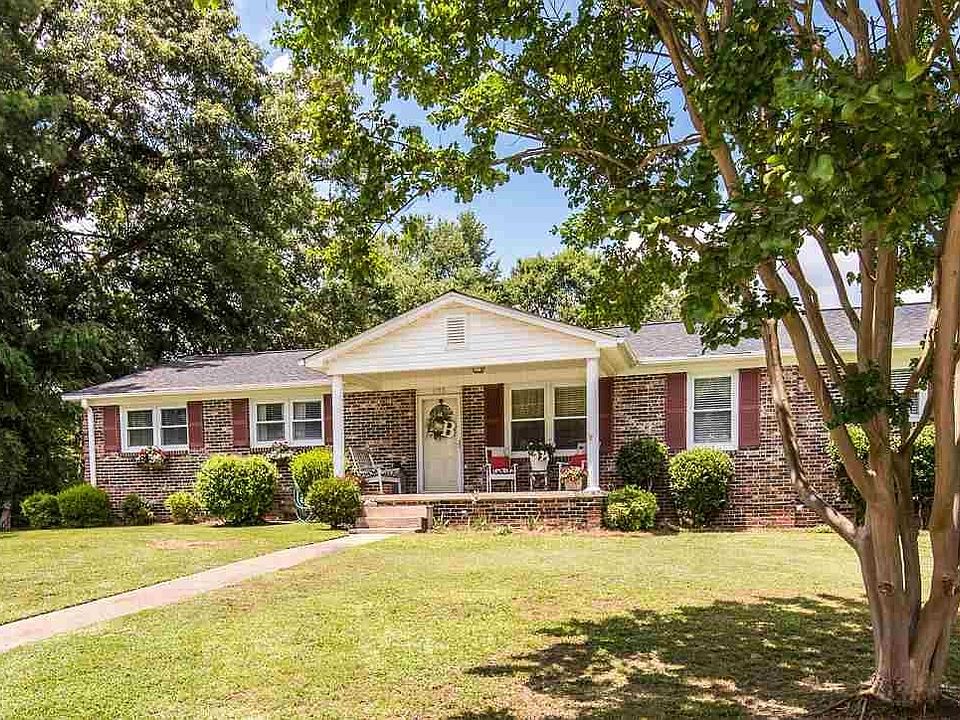 1st image of 633 Heathwood Dr