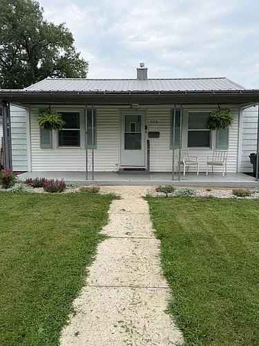 1113 W Bryan St Photo 1