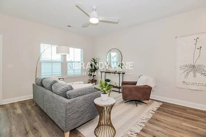 1124 Wildflower Dr — Photo 6
