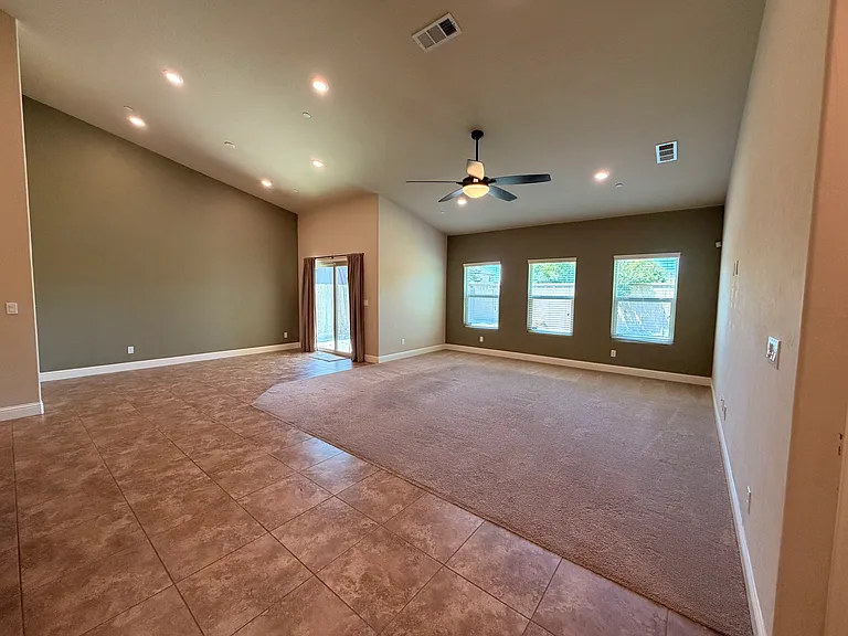 1974 W Humboldt Dr — Photo 11