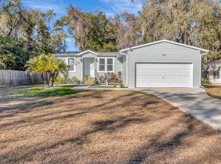 101 Poinsettia Dr #680, Leesburg, FL 34788