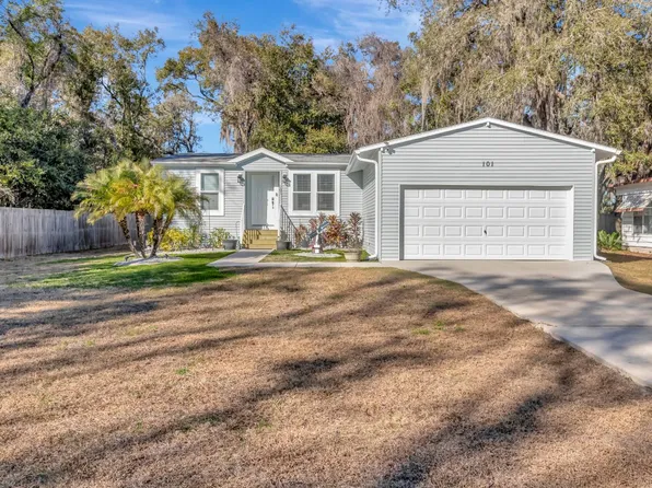 101 Poinsettia Dr #680, Leesburg, FL 34788
