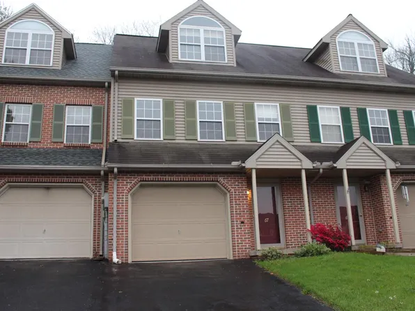 67 Ironstone Dr, Elizabethtown, PA 17022