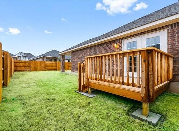 3rd image of 1028 Naranjo Dr