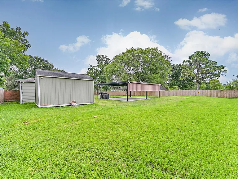 5220 Krueger Dr — Photo 9