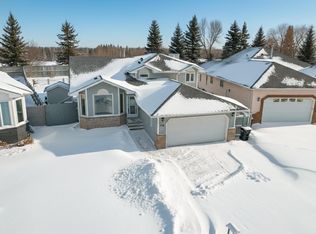 116 Highland Way, Strathcona County, AB T8A 5M6
