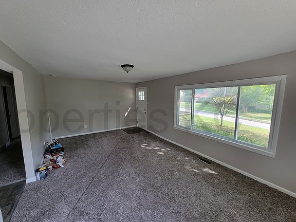 2nd image of 5336 Farley St