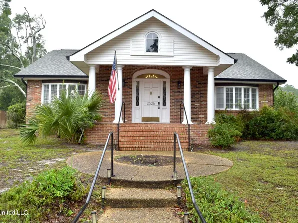 2526 Bryn Mawr Ave, Biloxi, MS 39531