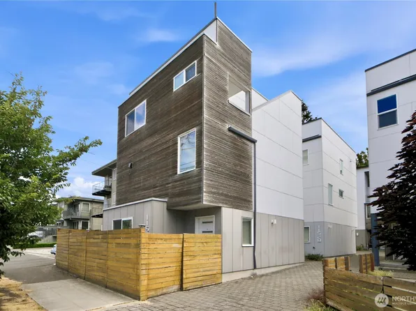 11530 Greenwood Avenue N, Seattle, WA 98133