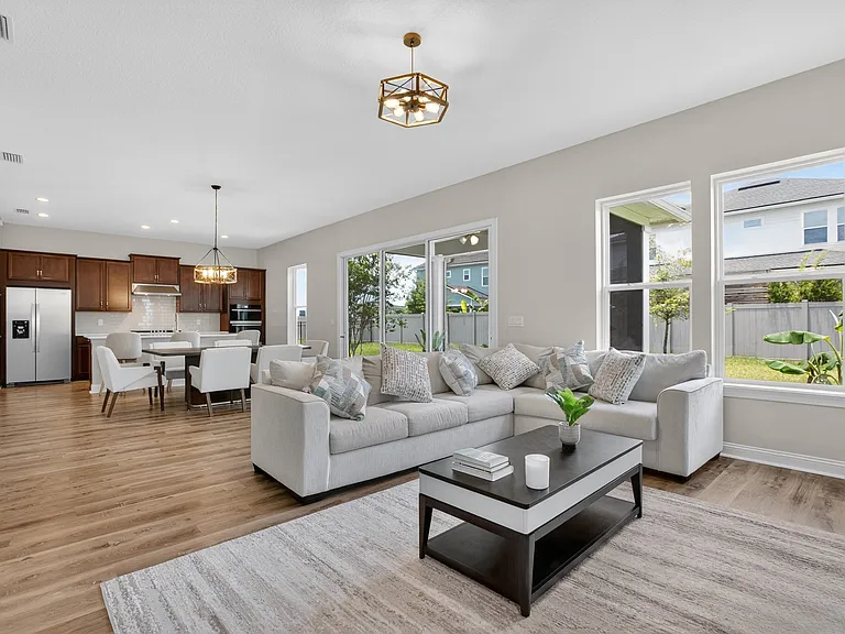 98 Permit Ct — Photo 3