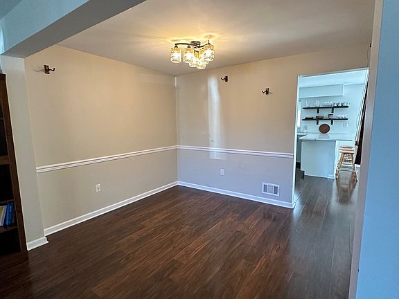 Open diningroom space can also be used as extra entertainment space.