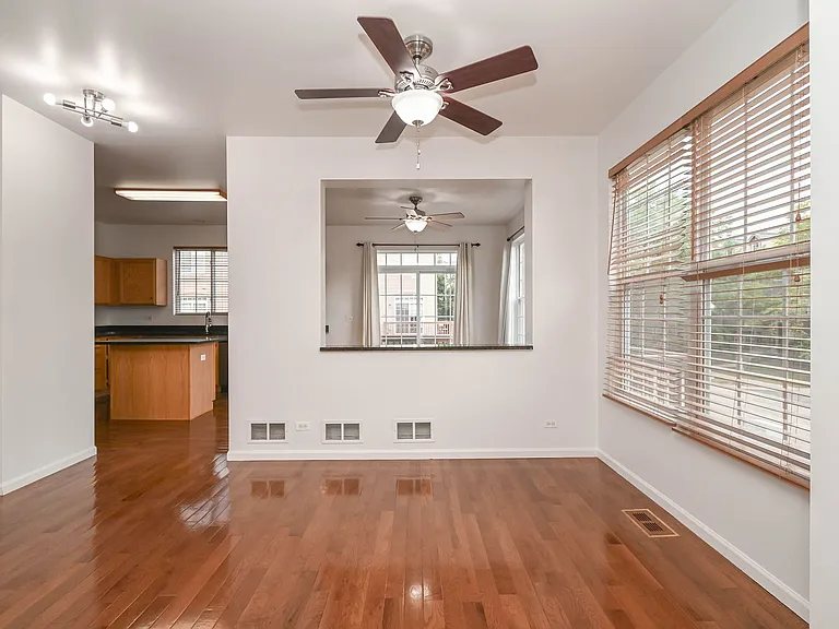 35 Thomas Ct — Photo 6