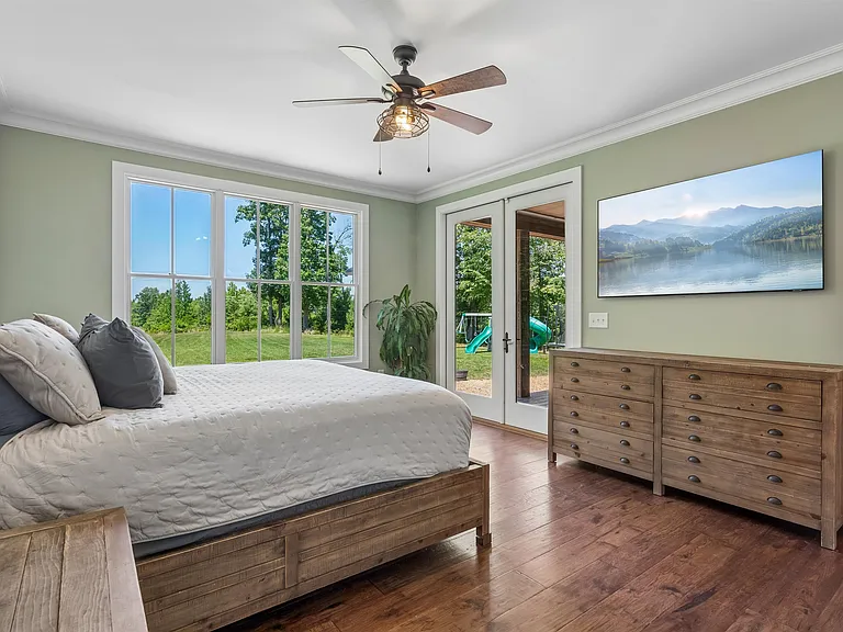 6450 Stewart Rd — Photo 31